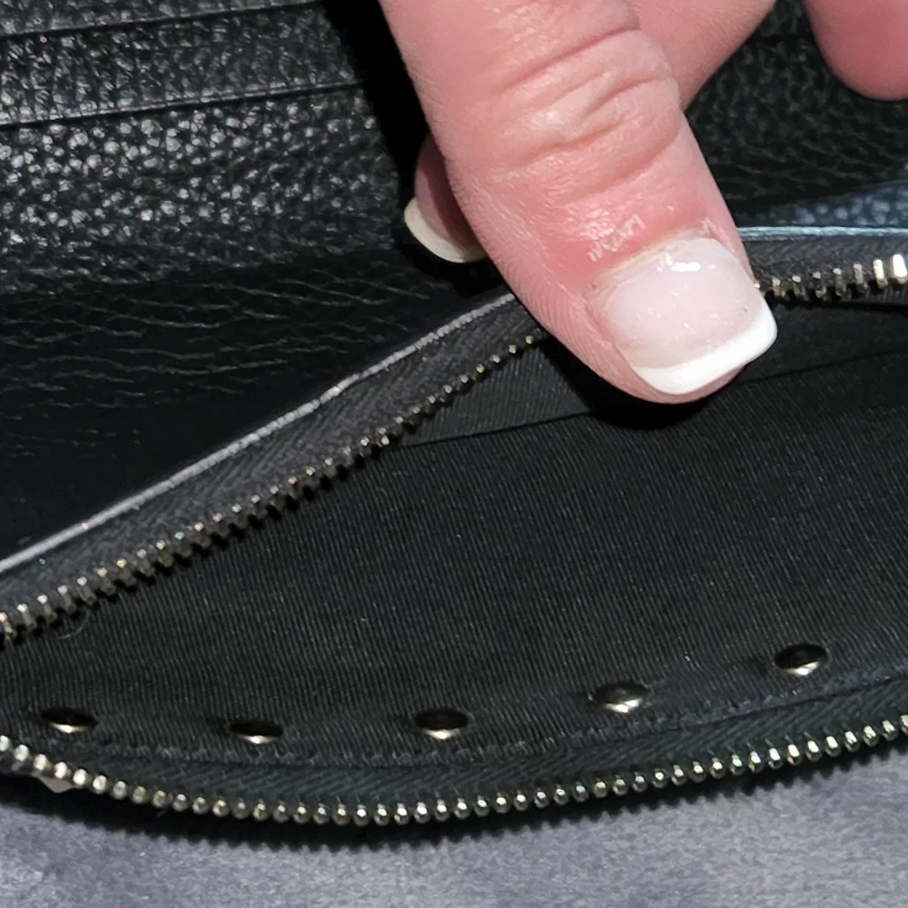 Wallet - Picture 12 of 15